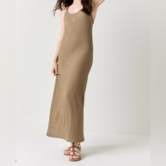 Francesca's Collections Dresses & Skirts - NWT Crochet Tie Back Maxi Dress